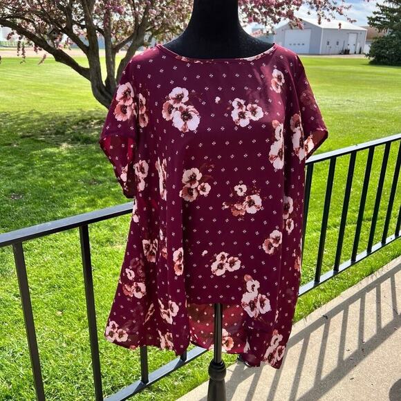 Torrid 2 woman's size 2X (18-20) floral blouse - Picture 2 of 6